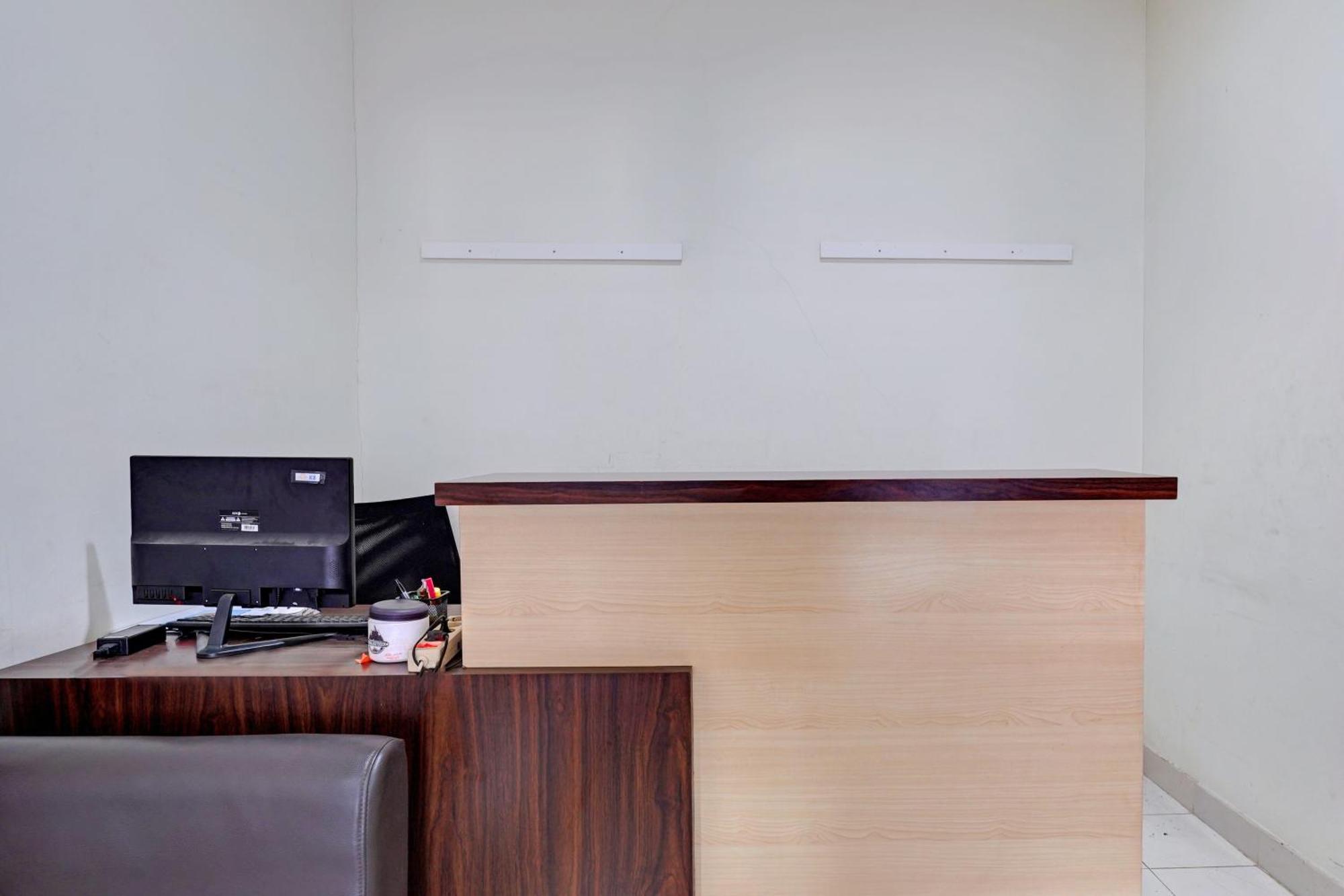 Oyo Life 93103 Apartement Gateway Cicadas By Fikri Room باندونج المظهر الخارجي الصورة