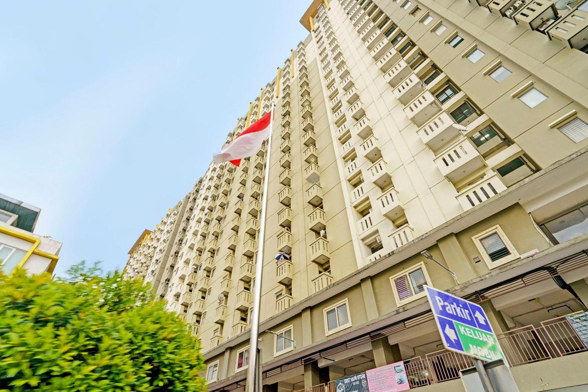 Oyo Life 93103 Apartement Gateway Cicadas By Fikri Room باندونج المظهر الخارجي الصورة