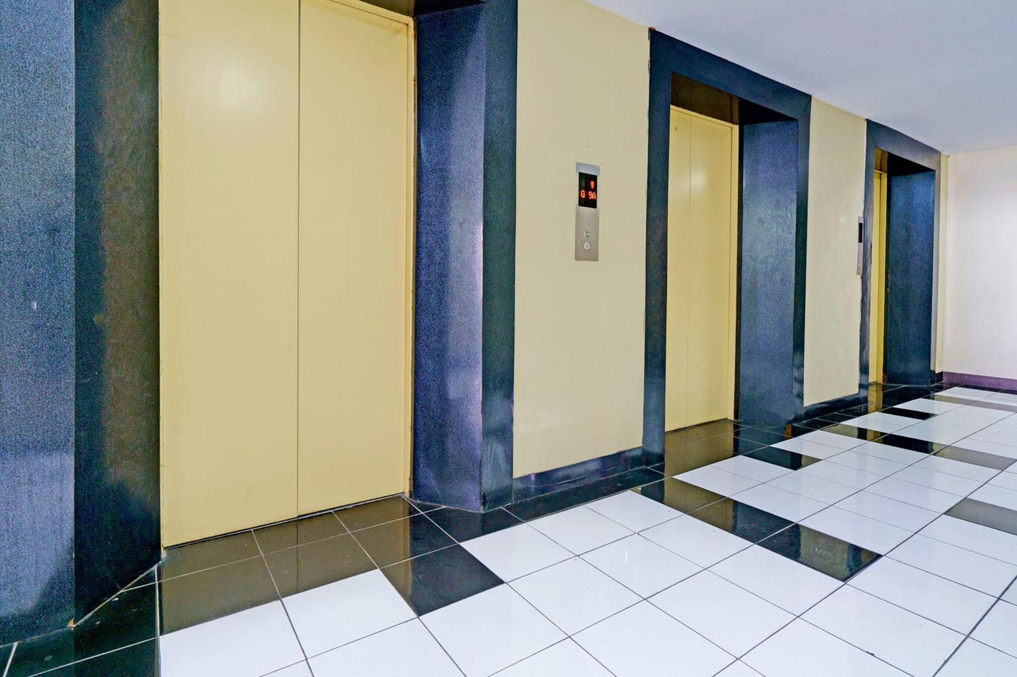 Oyo Life 93103 Apartement Gateway Cicadas By Fikri Room باندونج المظهر الخارجي الصورة